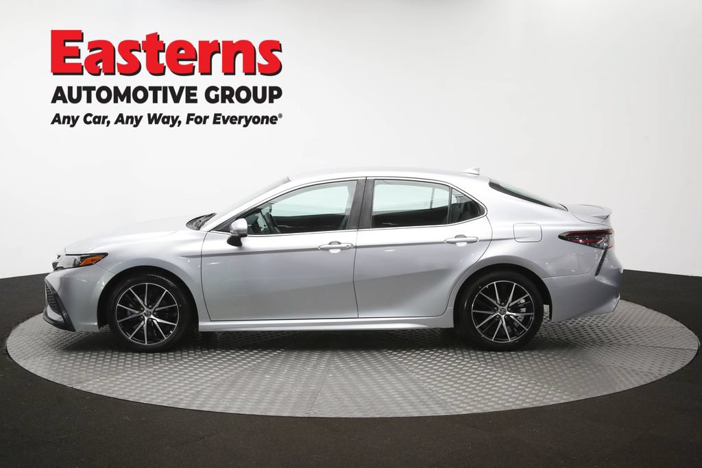 Used 2021 Toyota Camry SE w/ Carpet Mat Package (TMS) FWD image 59