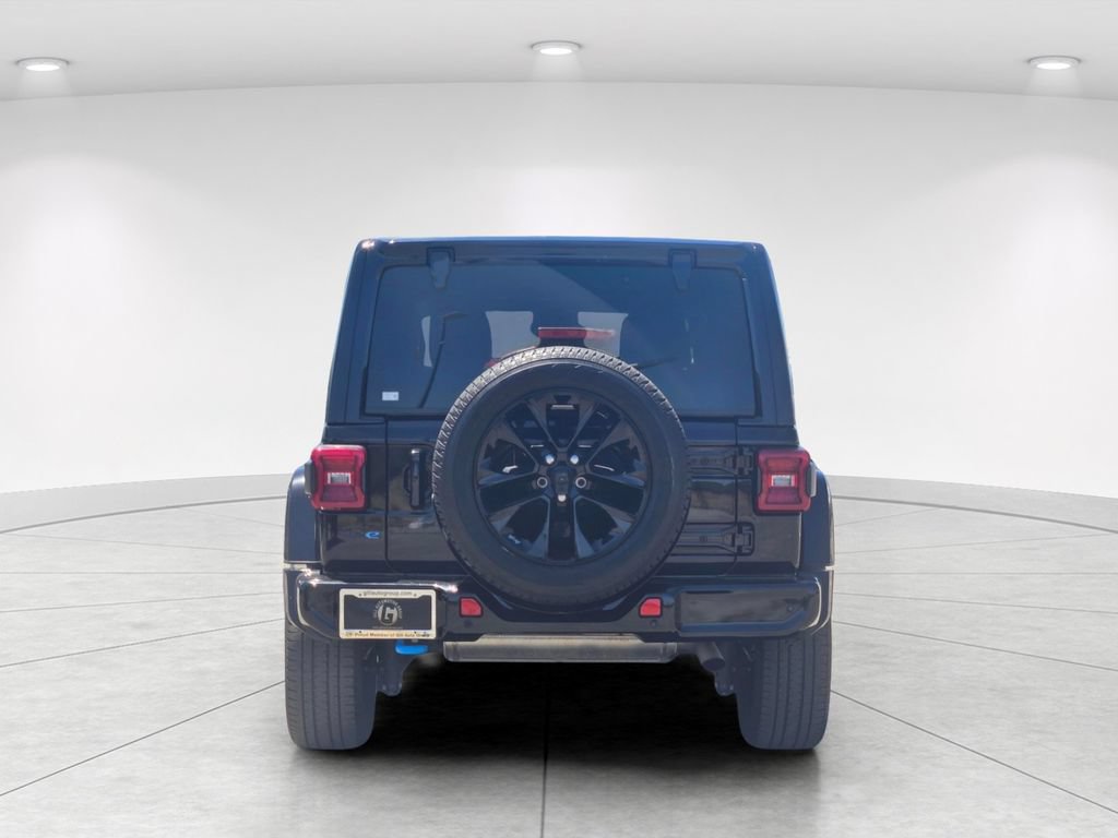 Used 2021 Jeep Wrangler Unlimited Sahara AWD/4WD image 4