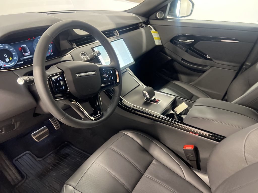 Certified 2026 Land Rover Range Rover Evoque Dynamic SE AWD/4WD image 10