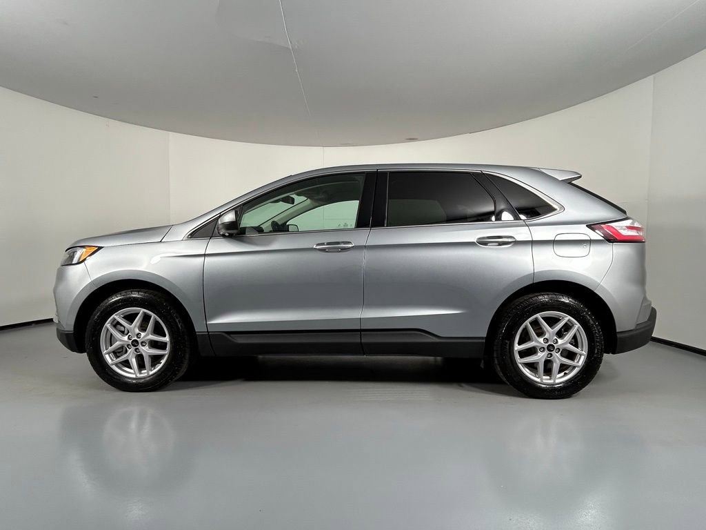 Used 2024 Ford Edge SEL image 4