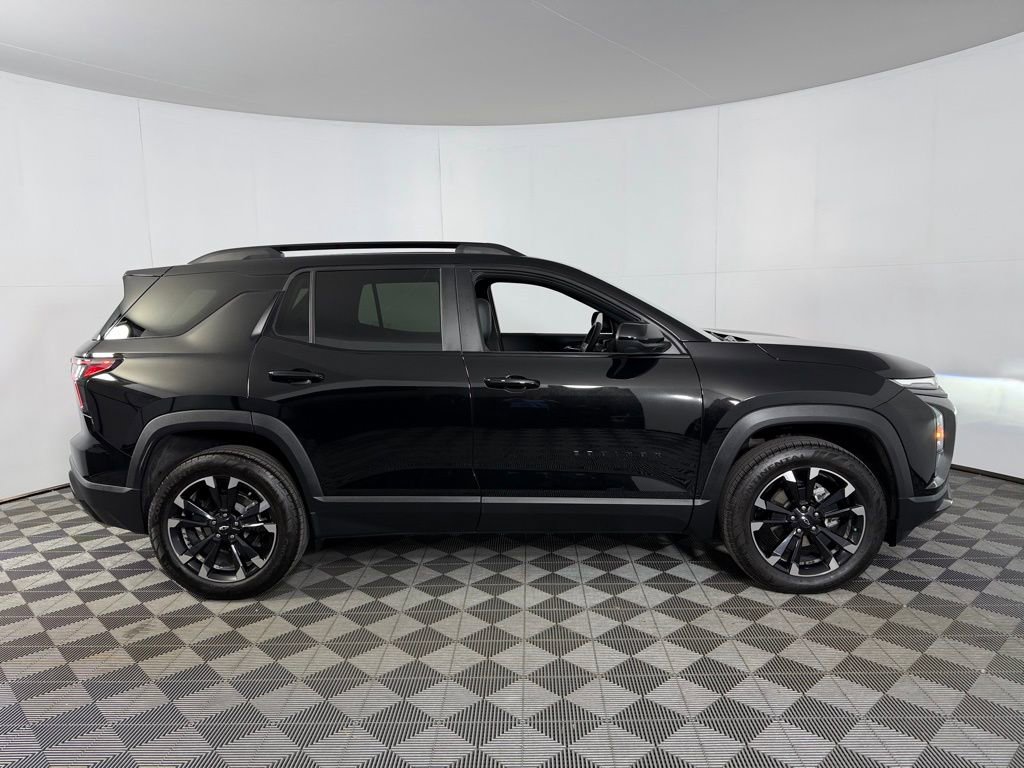Used 2025 Chevrolet Equinox RS w/ Convenience Package III AWD/4WD image 7