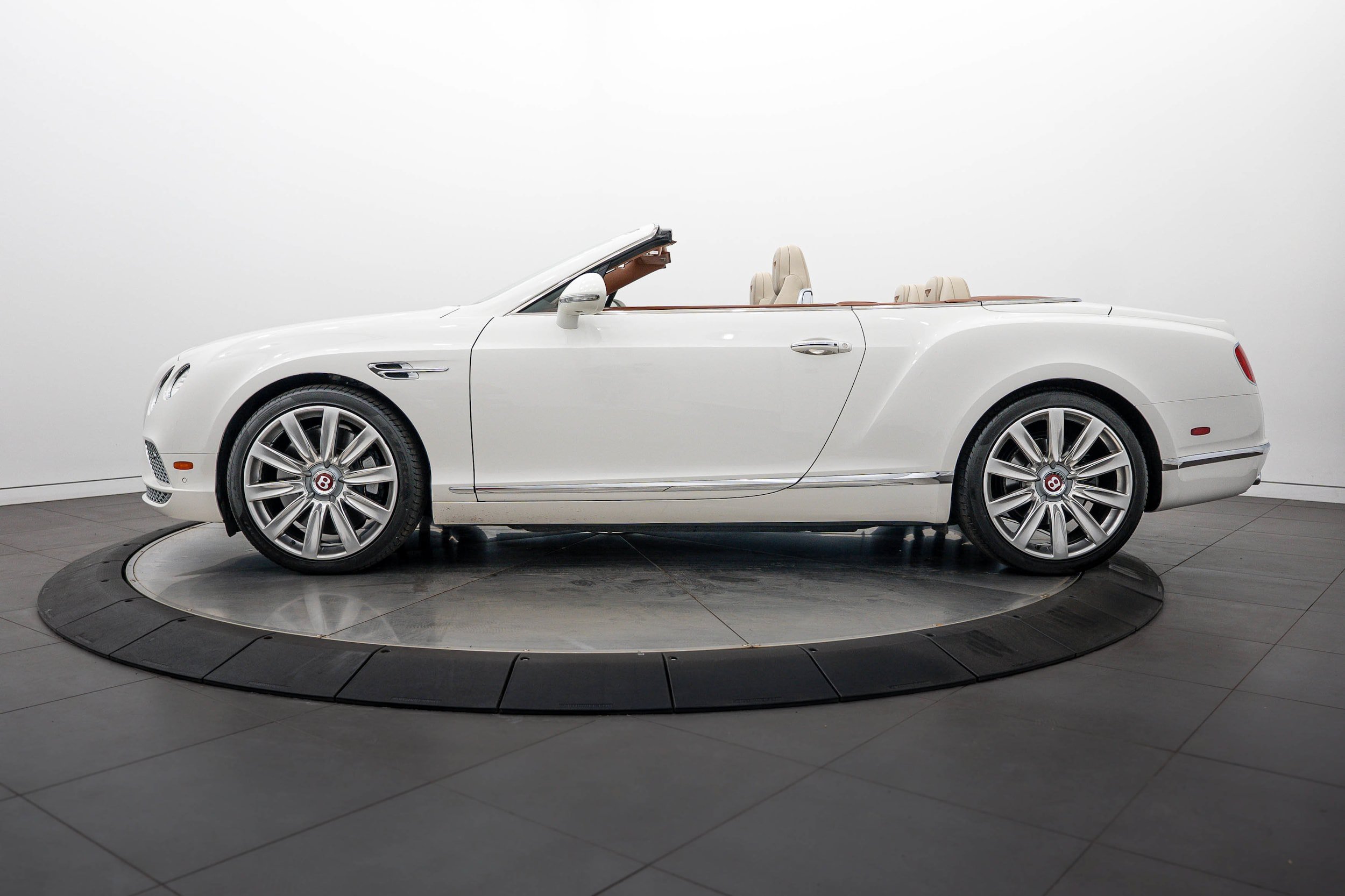 Used 2017 Bentley Continental GT AWD/4WD image 6