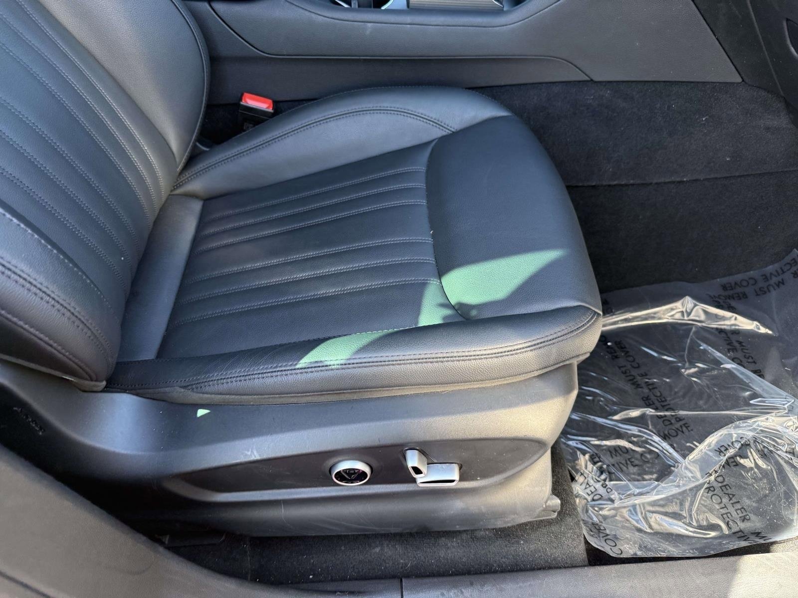 Used 2023 Maserati Grecale GT image 26