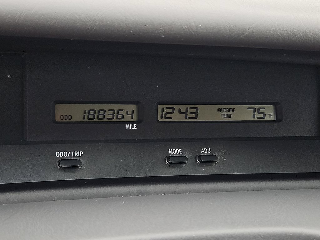 Used 2002 Toyota Avalon XL FWD image 18