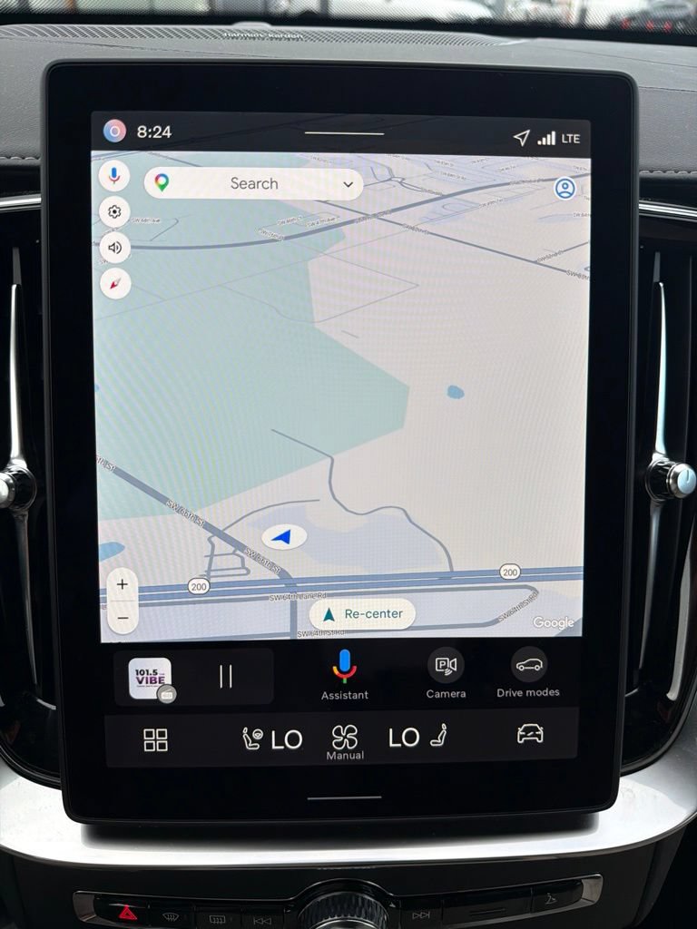 Certified 2026 Volvo XC90 B6 Plus AWD/4WD image 10
