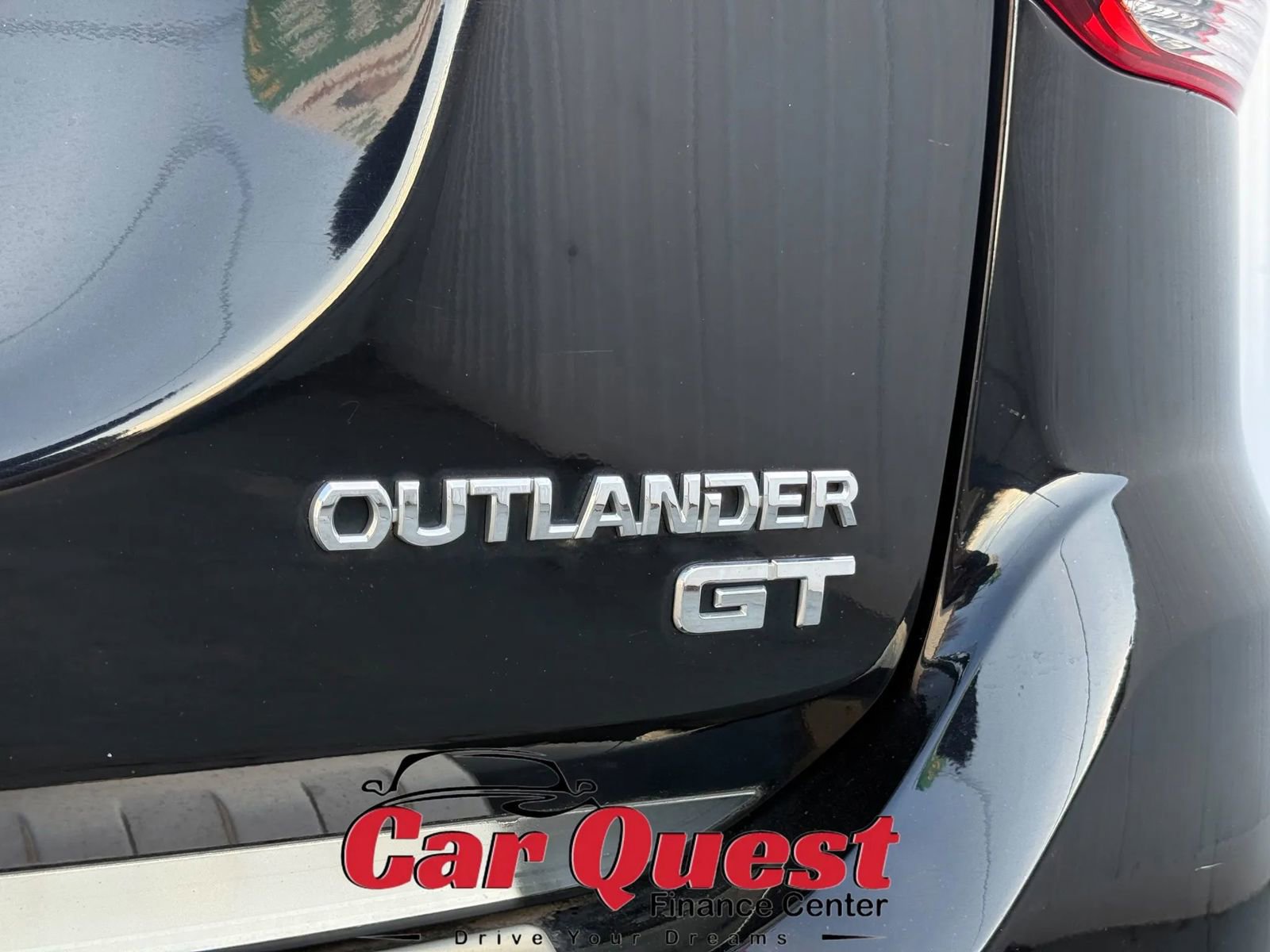 Used 2017 Mitsubishi Outlander GT image 27