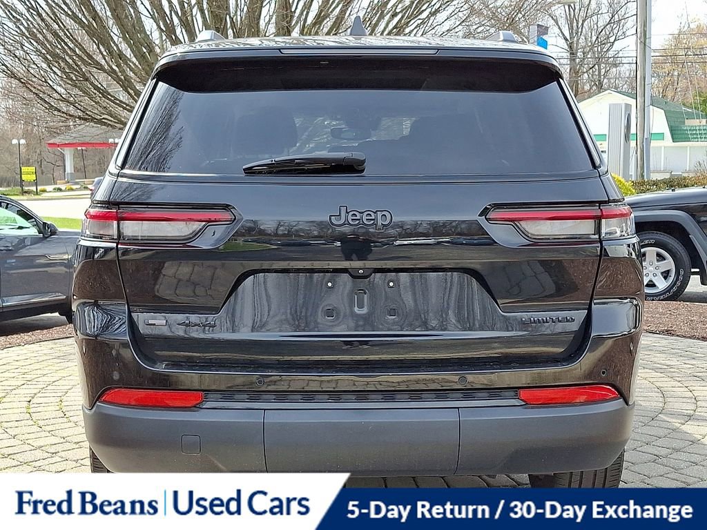 Used 2022 Jeep Grand Cherokee L Limited w/ Black Appearance Package image 5
