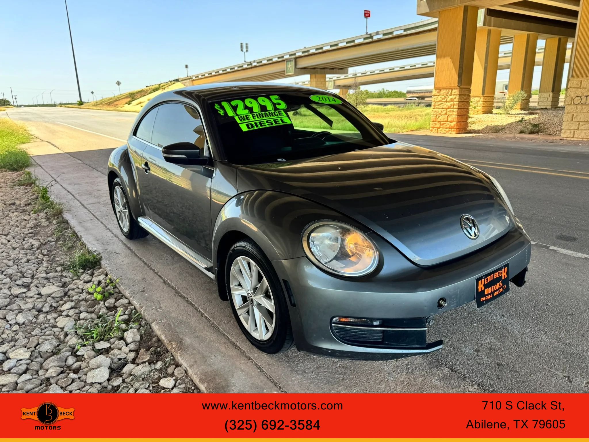 Used 2014 Volkswagen Beetle TDI FWD image 1