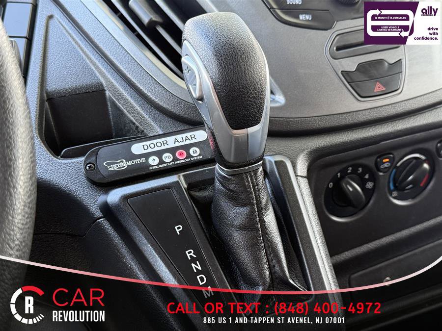 Used 2018 Ford Transit 150 XL RWD image 18