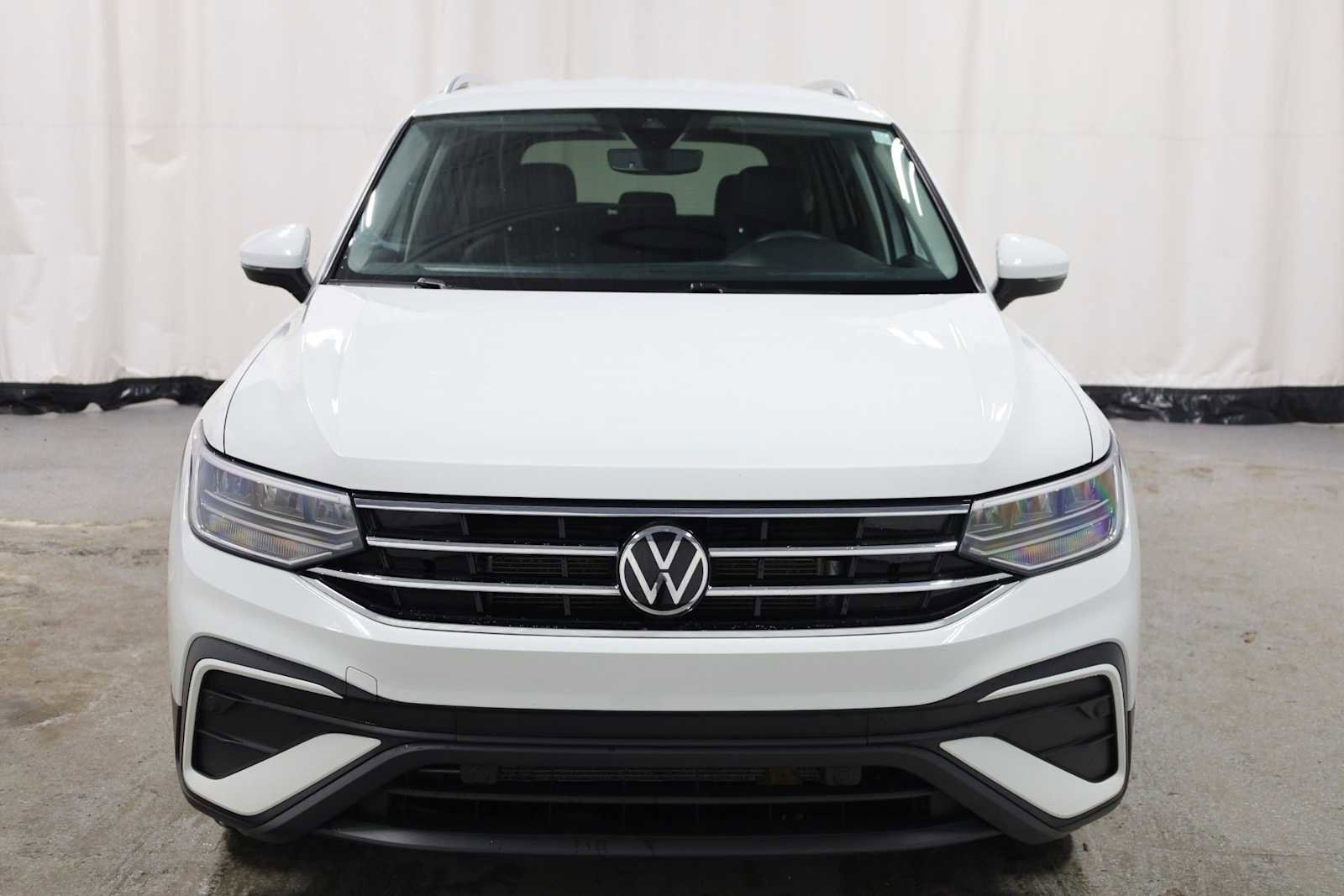 Used 2022 Volkswagen Tiguan SE image 14