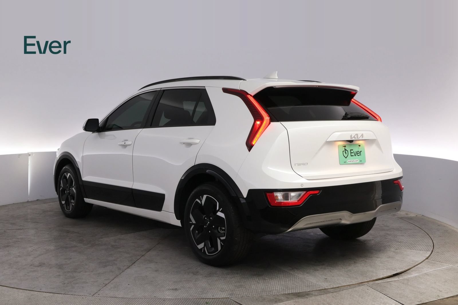 Used 2024 Kia Niro Wind FWD image 17
