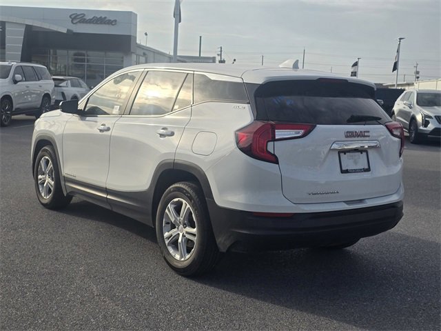 Used 2023 GMC Terrain SLE image 7