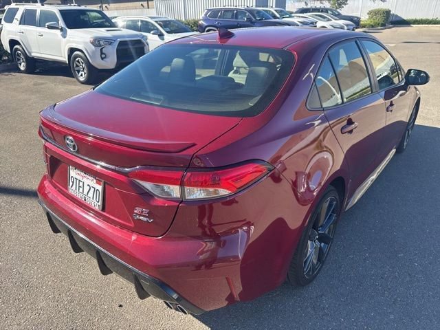 Used 2025 Toyota Corolla SE w/ Convenience Package image 7