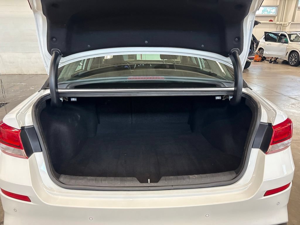 Used 2019 Kia Optima LX w/ LX 17" Wheel Package FWD image 14
