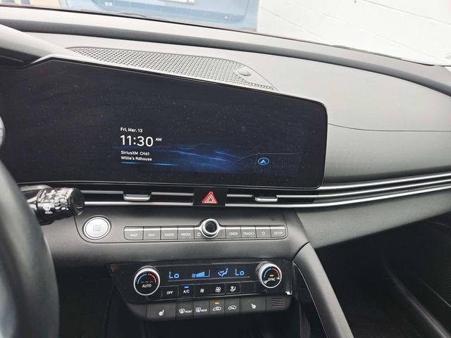 Used 2023 Hyundai Elantra SEL w/ Convenience Package image 19