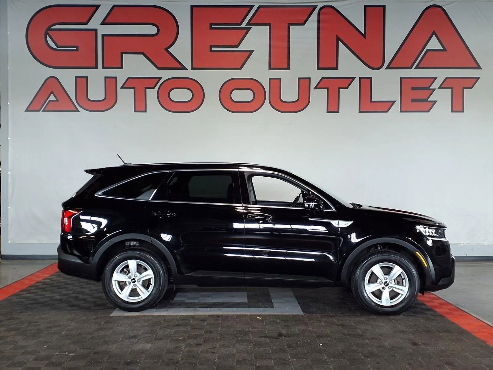 Used 2022 Kia Sorento LX AWD/4WD image 1