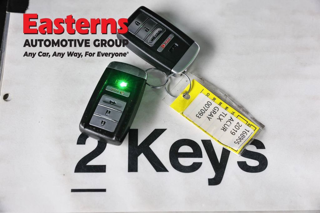 Used 2019 Acura TLX image 25