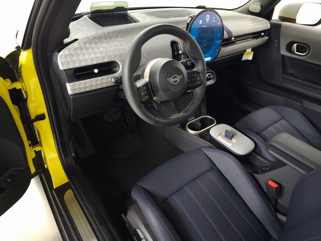 Used 2025 MINI Cooper S FWD image 12
