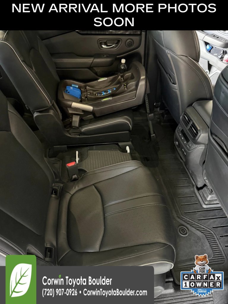 Used 2023 Honda Pilot Elite image 8