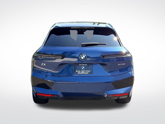 Used 2024 BMW iX xDrive50 w/ Sport Package AWD/4WD image 6