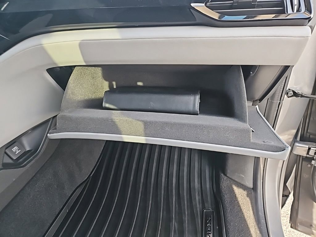 Used 2022 Acura MDX FWD w/ Technology Package image 43