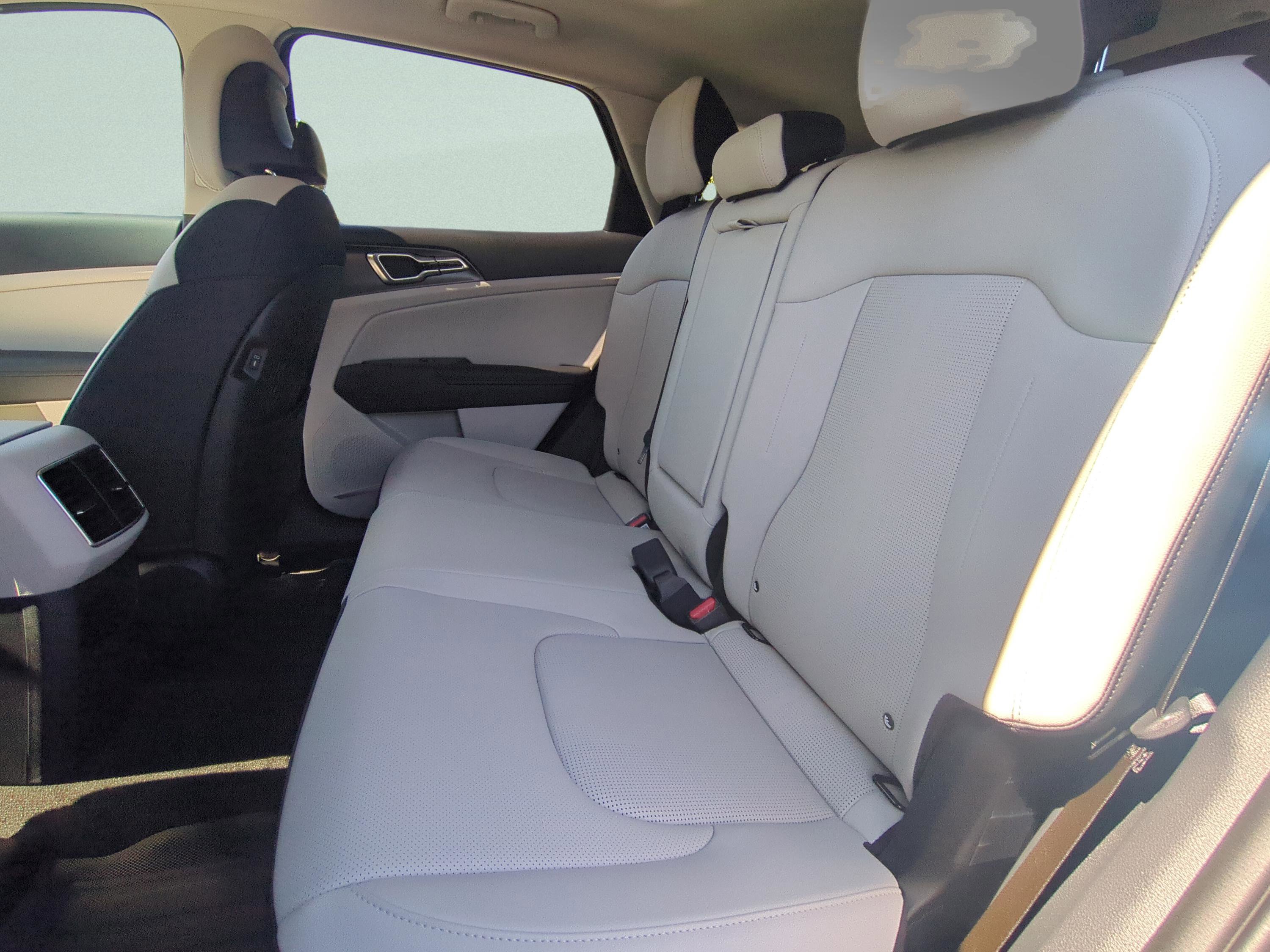 New 2026 Kia Sportage EX image 13