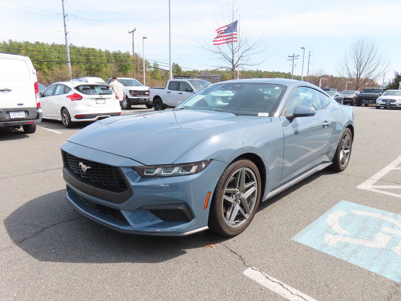 Used 2024 Ford Mustang EcoBoost image 3