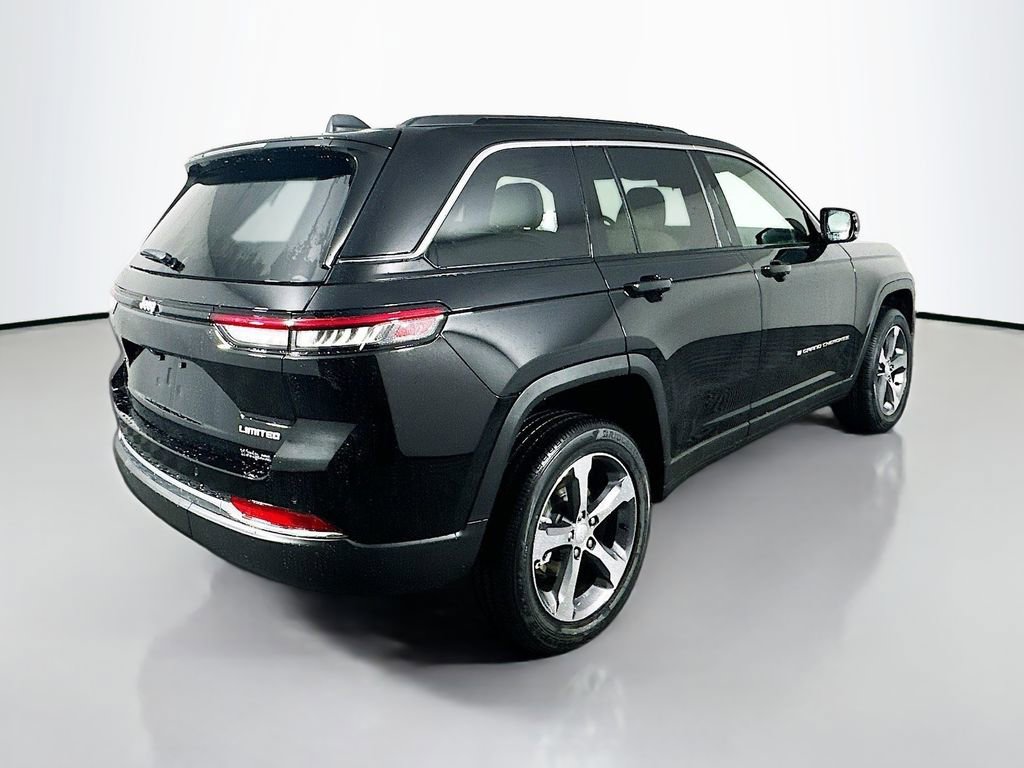 New 2025 Jeep Grand Cherokee Limited RWD image 7