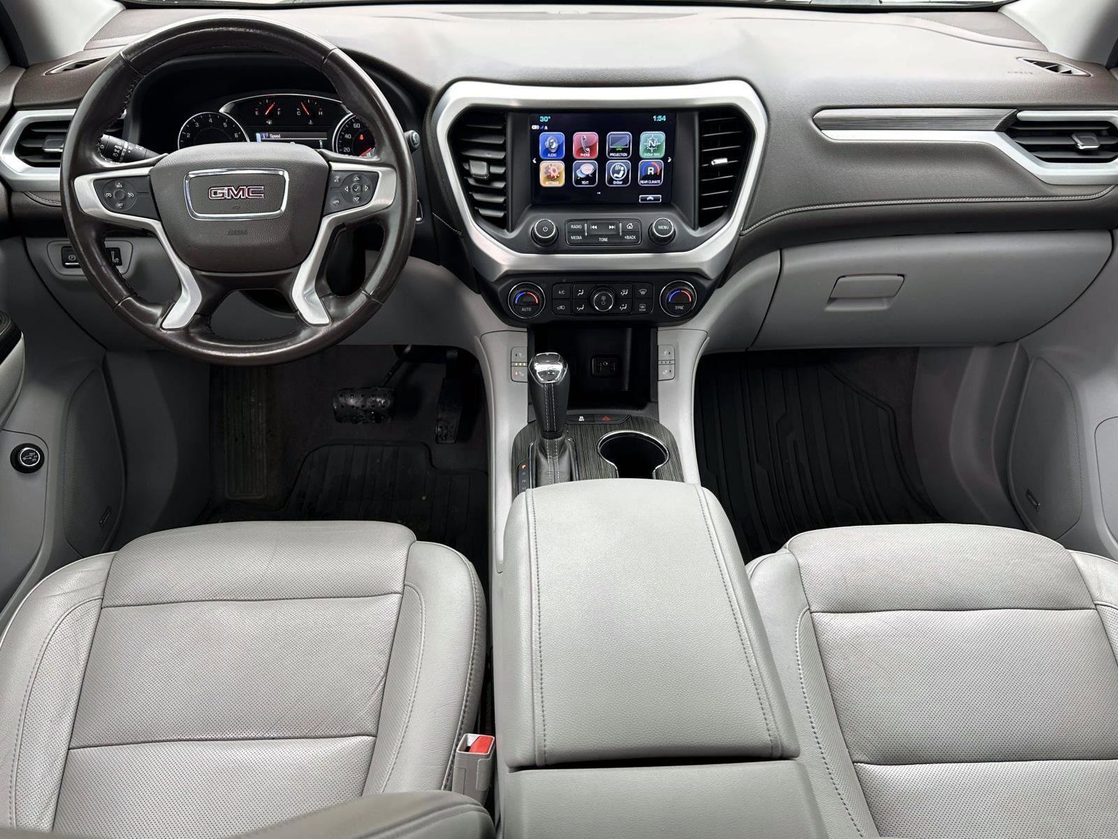 Used 2019 GMC Acadia SLT image 13