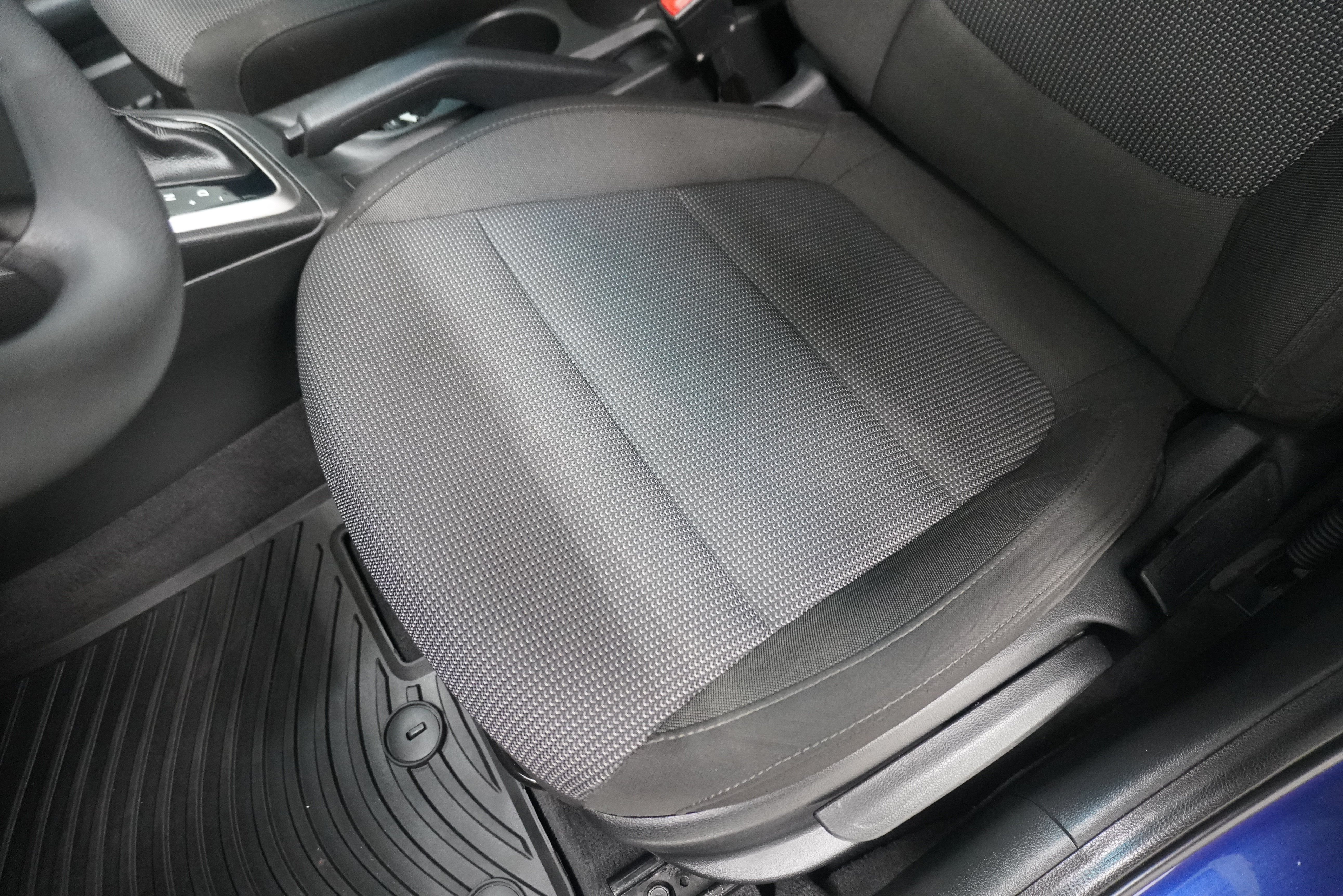 Used 2022 Hyundai Accent SE w/ Cargo Package FWD image 10