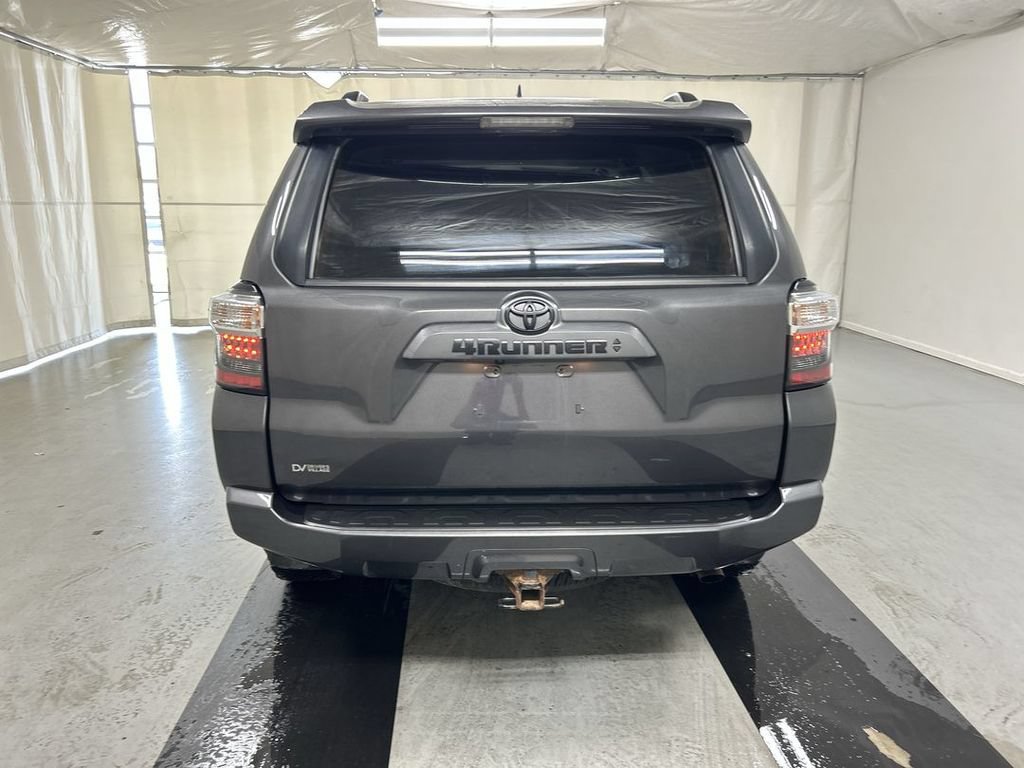 Used 2022 Toyota 4Runner SR5 Premium w/ Moonroof Package AWD/4WD image 23
