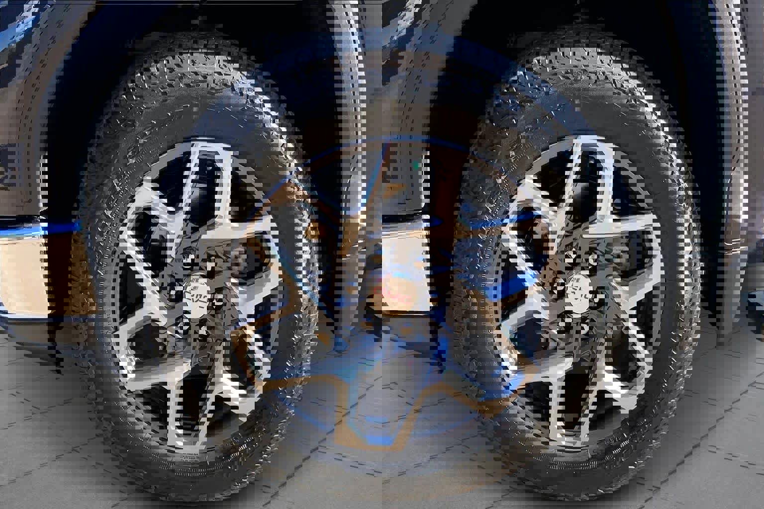 Certified 2024 GMC Sierra 1500 SLT image 11