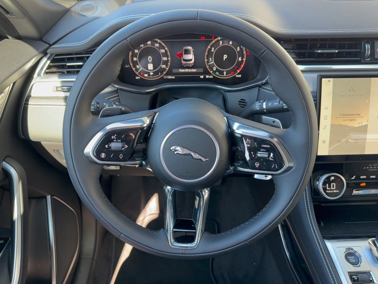 New 2026 Jaguar F-PACE R-Dynamic S AWD/4WD image 10
