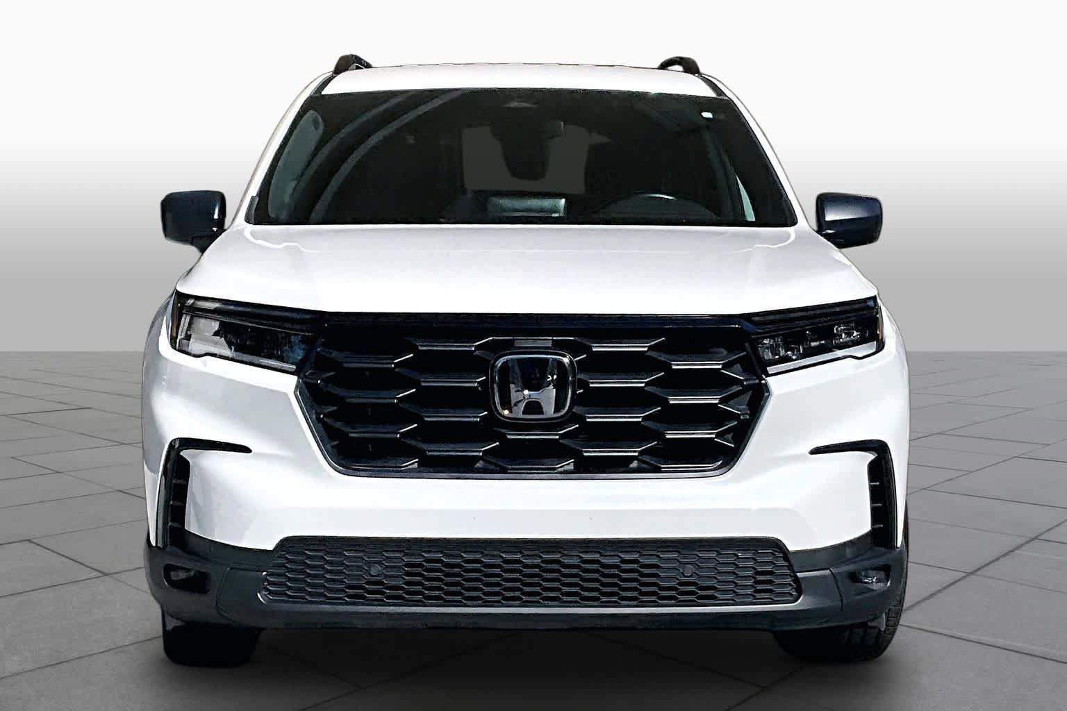 Certified 2025 Honda Pilot Sport image 36