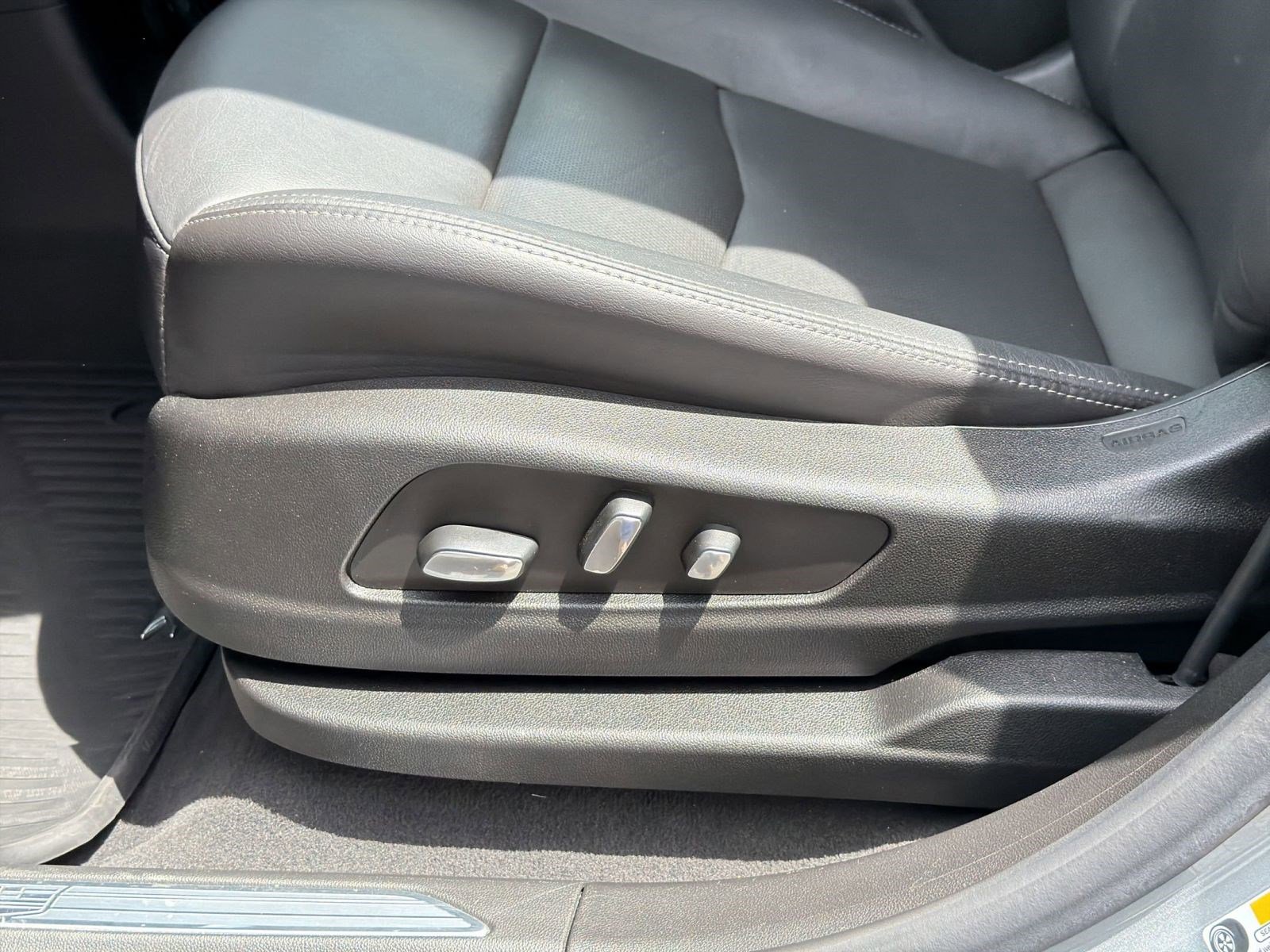 Certified 2023 Cadillac XT5 Premium Luxury AWD/4WD image 13