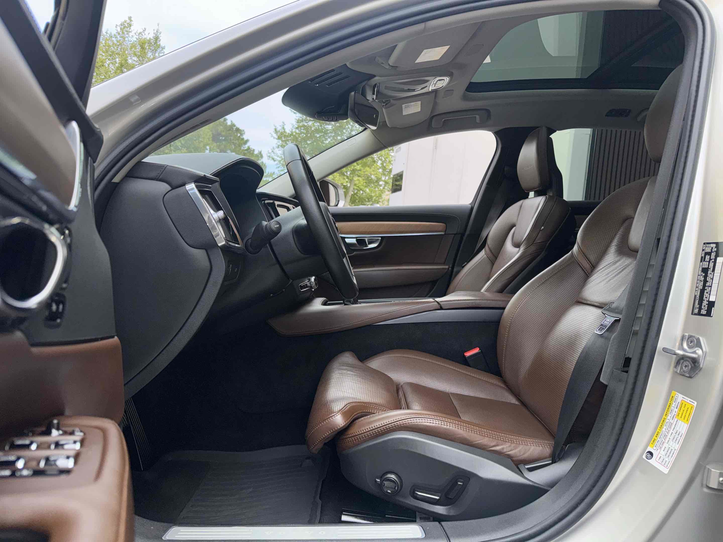 Used 2018 Volvo S90 T6 Inscription w/ Convenience Package AWD/4WD image 11