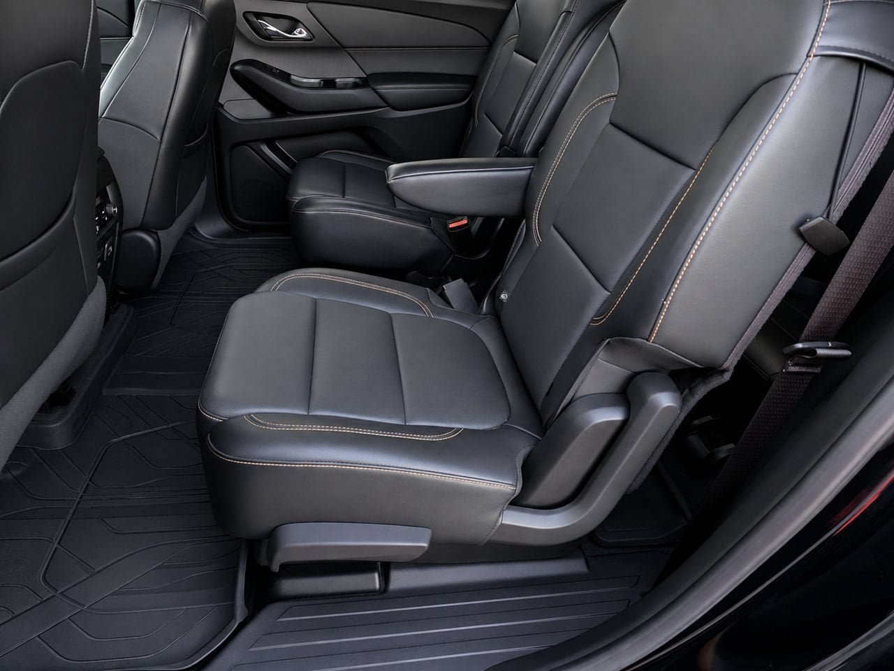 Used 2019 Chevrolet Traverse Premier w/ Redline Edition FWD image 31