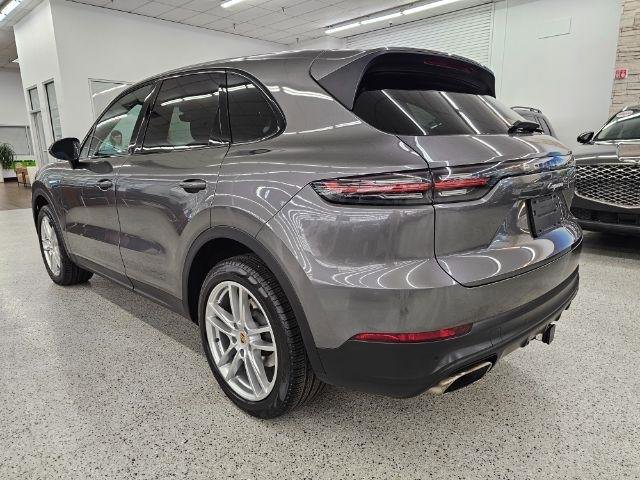 Used 2019 Porsche Cayenne AWD/4WD image 3