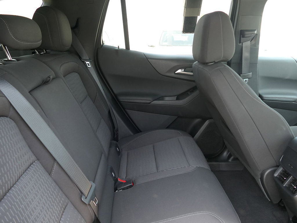 Used 2026 Chevrolet Equinox LT FWD image 26