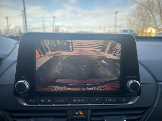 Used 2025 Nissan Altima 2.5 SV image 23