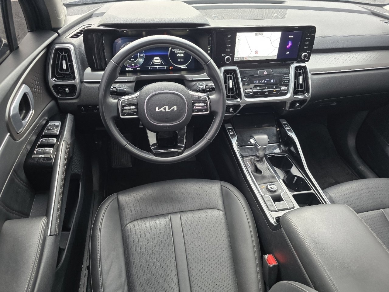 Used 2023 Kia Sorento SX image 25