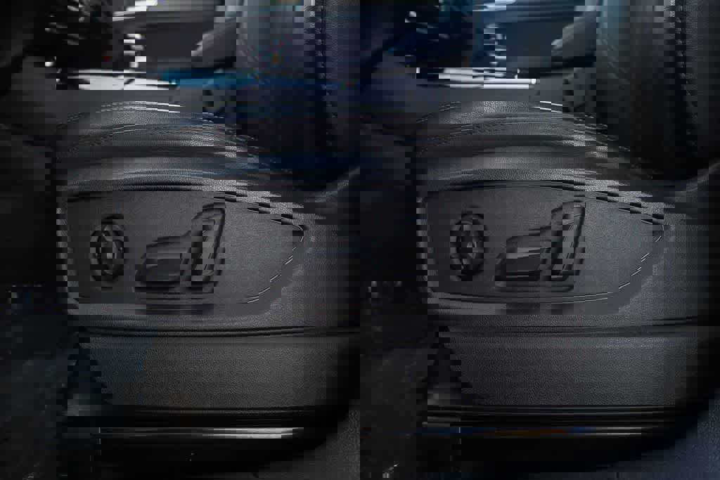 Used 2022 Audi Q5 2.0T Premium w/ Convenience Package image 21