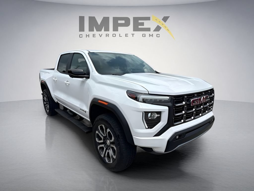 Used 2024 GMC Canyon AT4 w/ AT4 Premium Package AWD/4WD image 7
