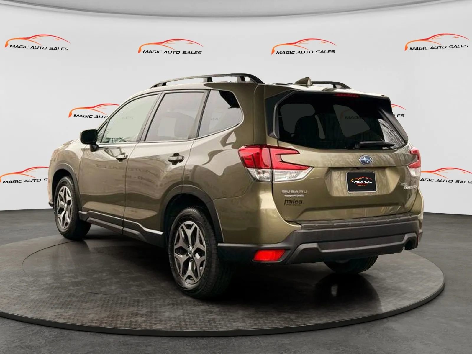Used 2022 Subaru Forester Premium AWD/4WD image 9