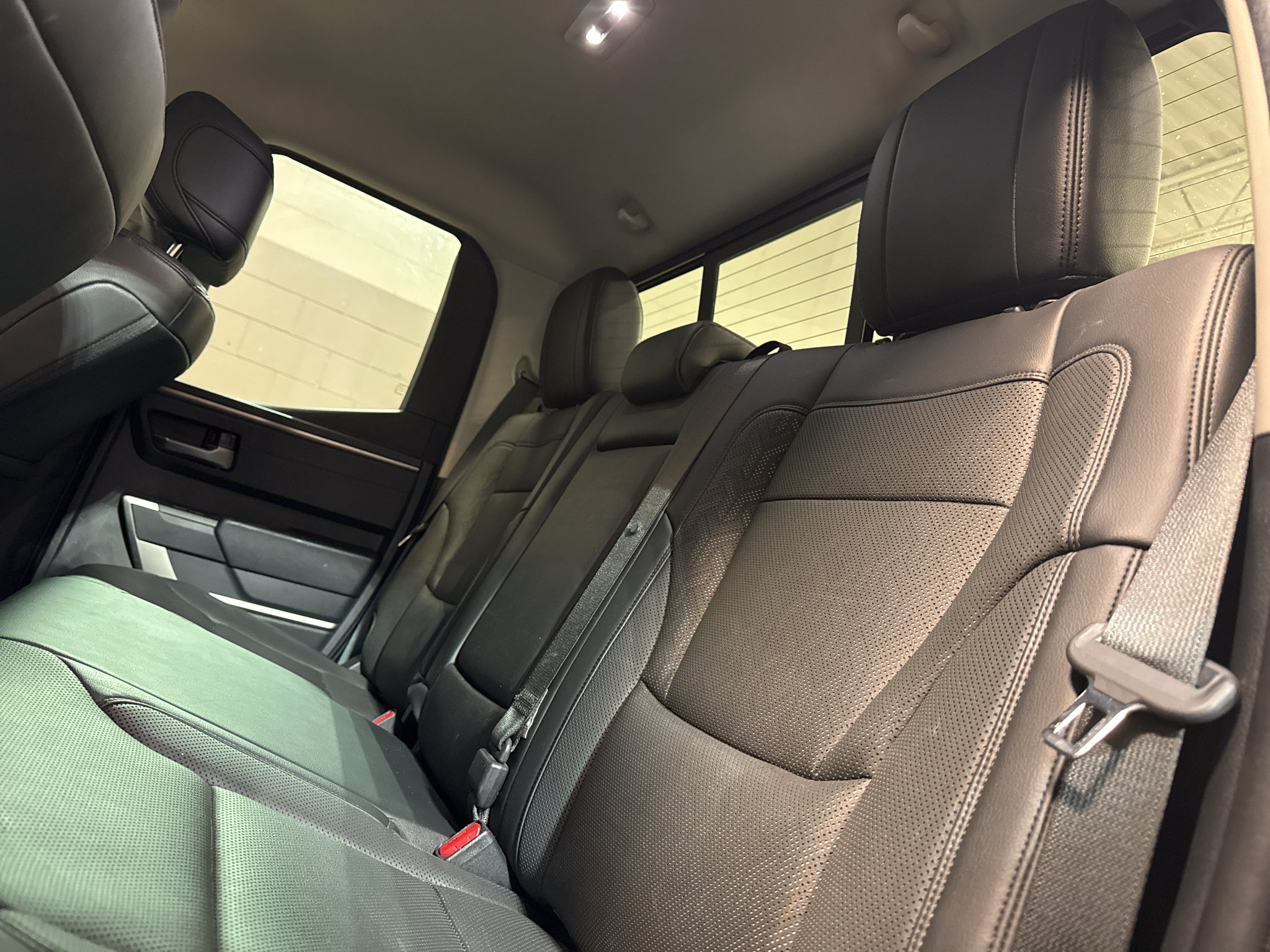 Used 2022 Toyota Tundra SR5 w/ SR5 Premium Package AWD/4WD image 30