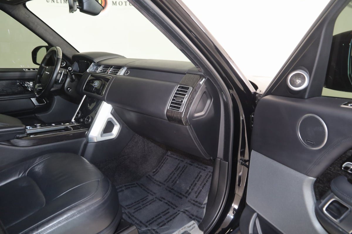 Used 2020 Land Rover Range Rover Autobiography image 40