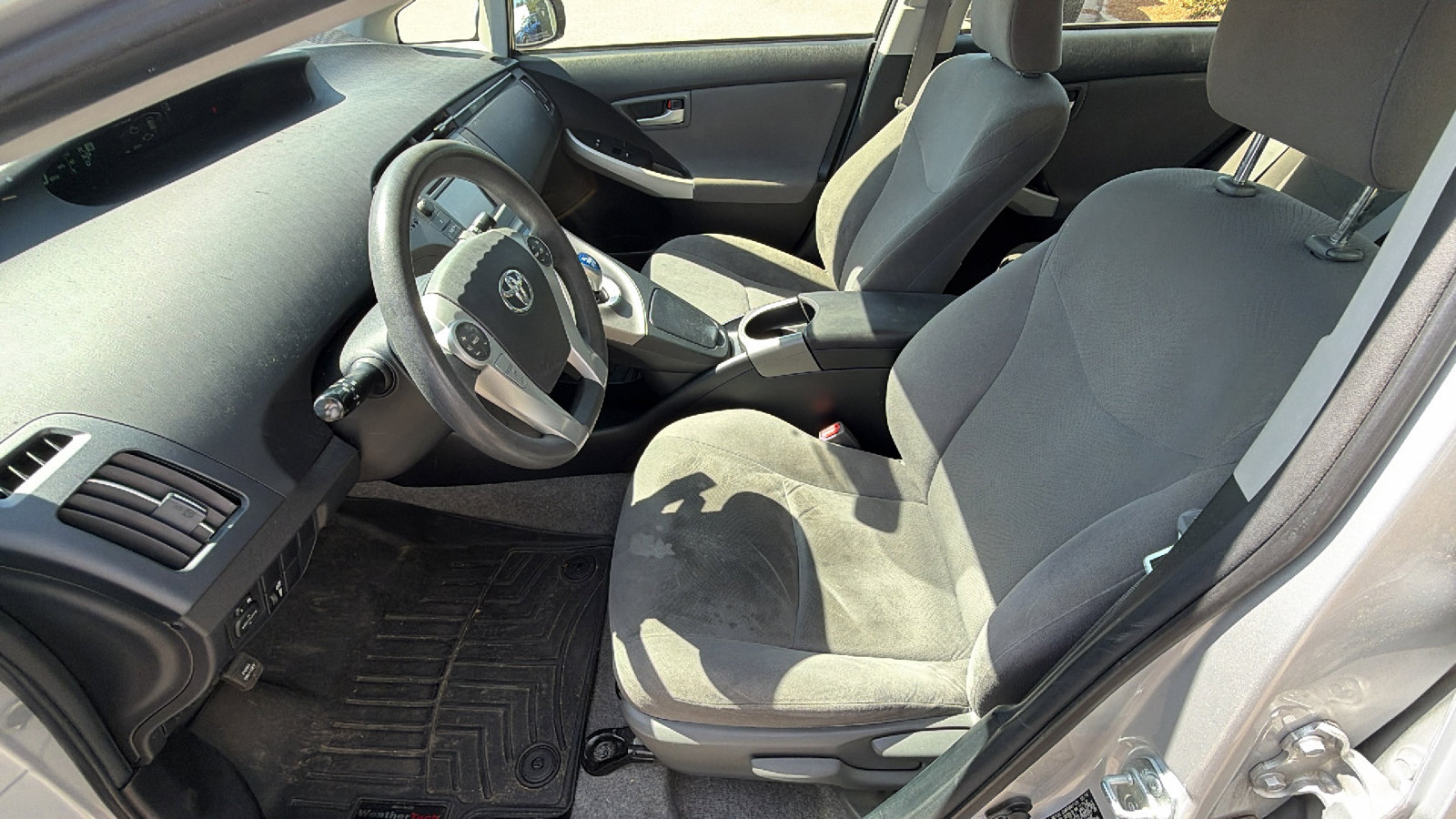 Used 2014 Toyota Prius Two FWD image 16