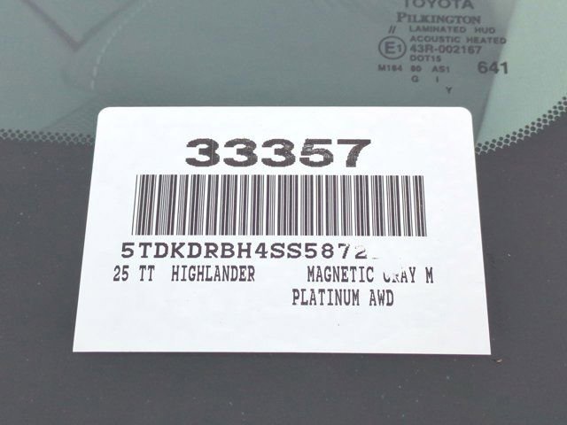 Used 2025 Toyota Highlander Platinum image 19