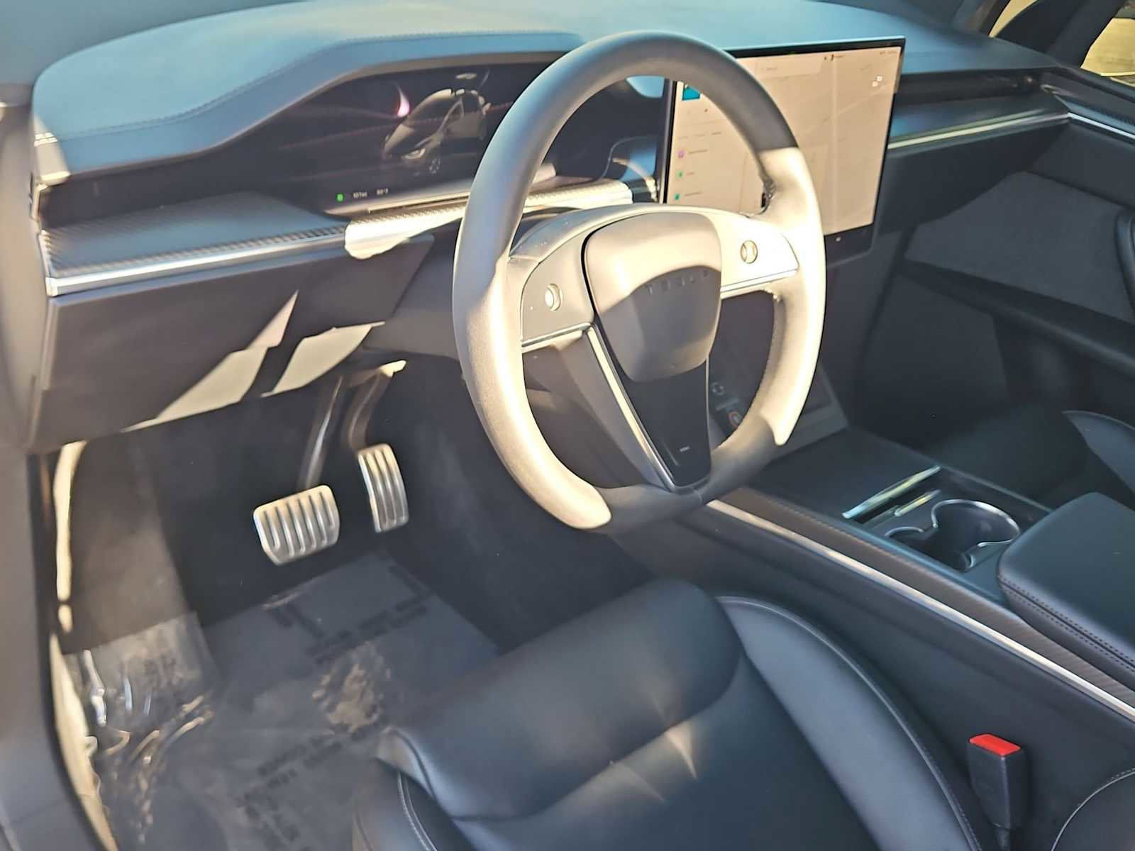 Used 2022 Tesla Model X Plaid image 10