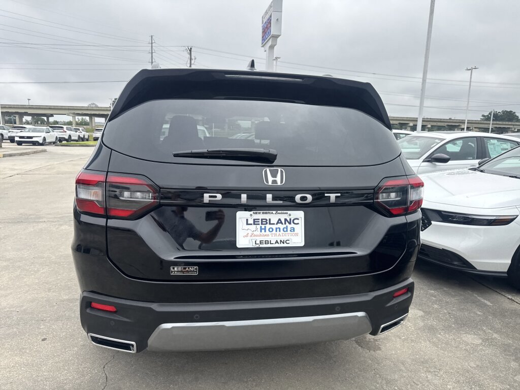 Certified 2026 Honda Pilot EX-L image 9
